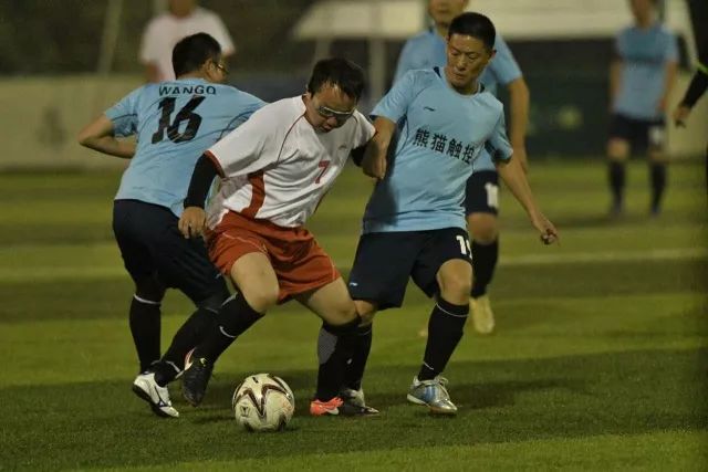 委内瑞拉代总统联大遭怒斥“不该出现在那里”：650亿桶石油协议引发卖国争议，回避探望马杜罗提问详情页展示图
